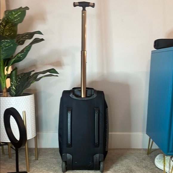 Sherpani Black Duffel Bag with Wheels - Picture 3 of 5